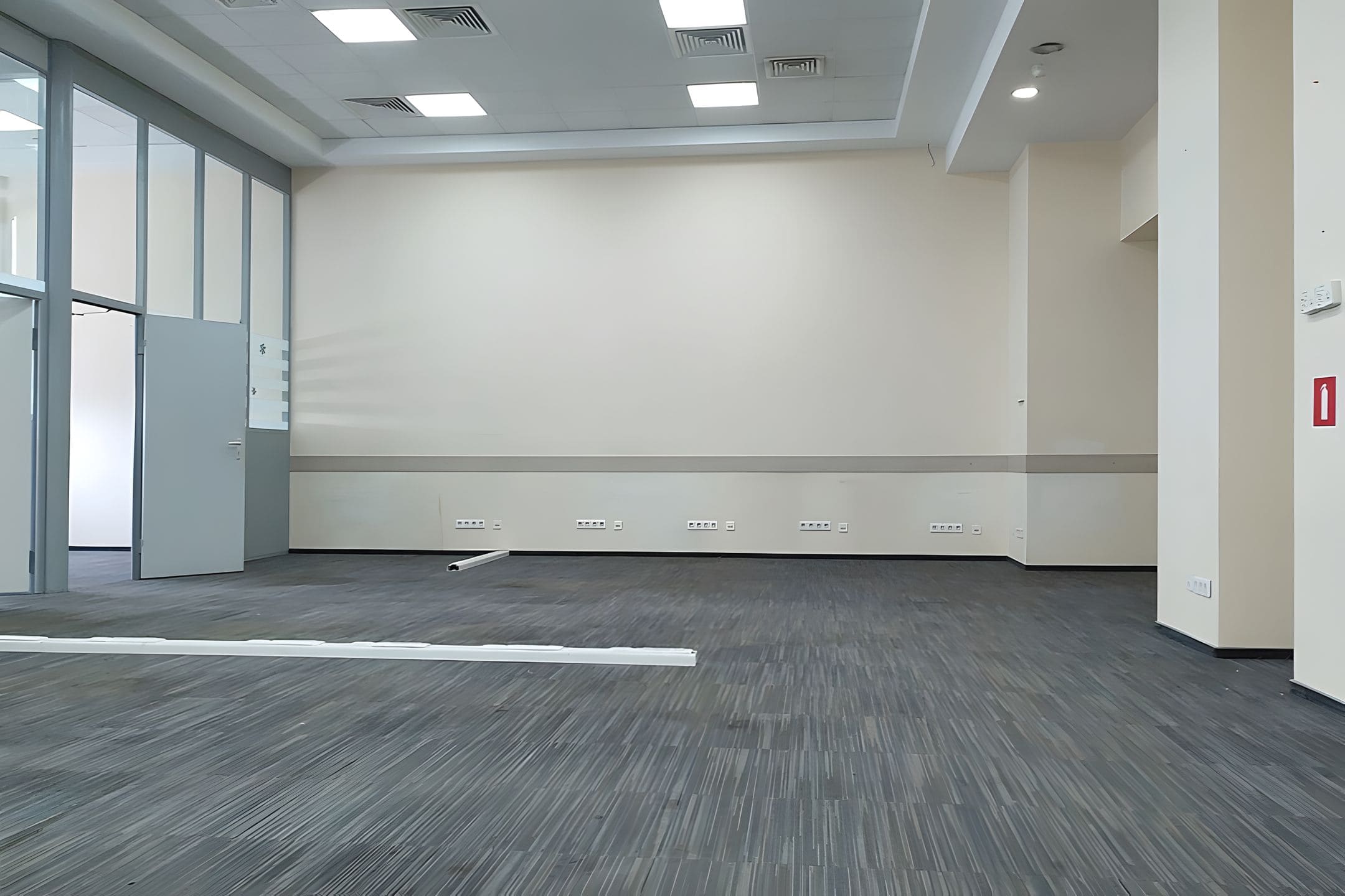 Офисное помещение 1077 кв.м. в Бизнес центре Lotte Plaza